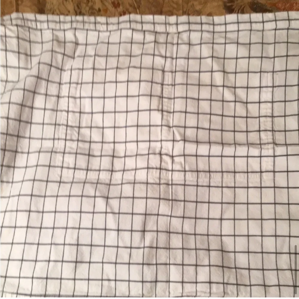 Williams Sonoma White and Blue Grid Apron